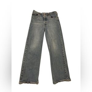 Levi’s Women’s Ribcage Straight Ankle Classic Blue‎ Denim Jeans 30 Button Fly